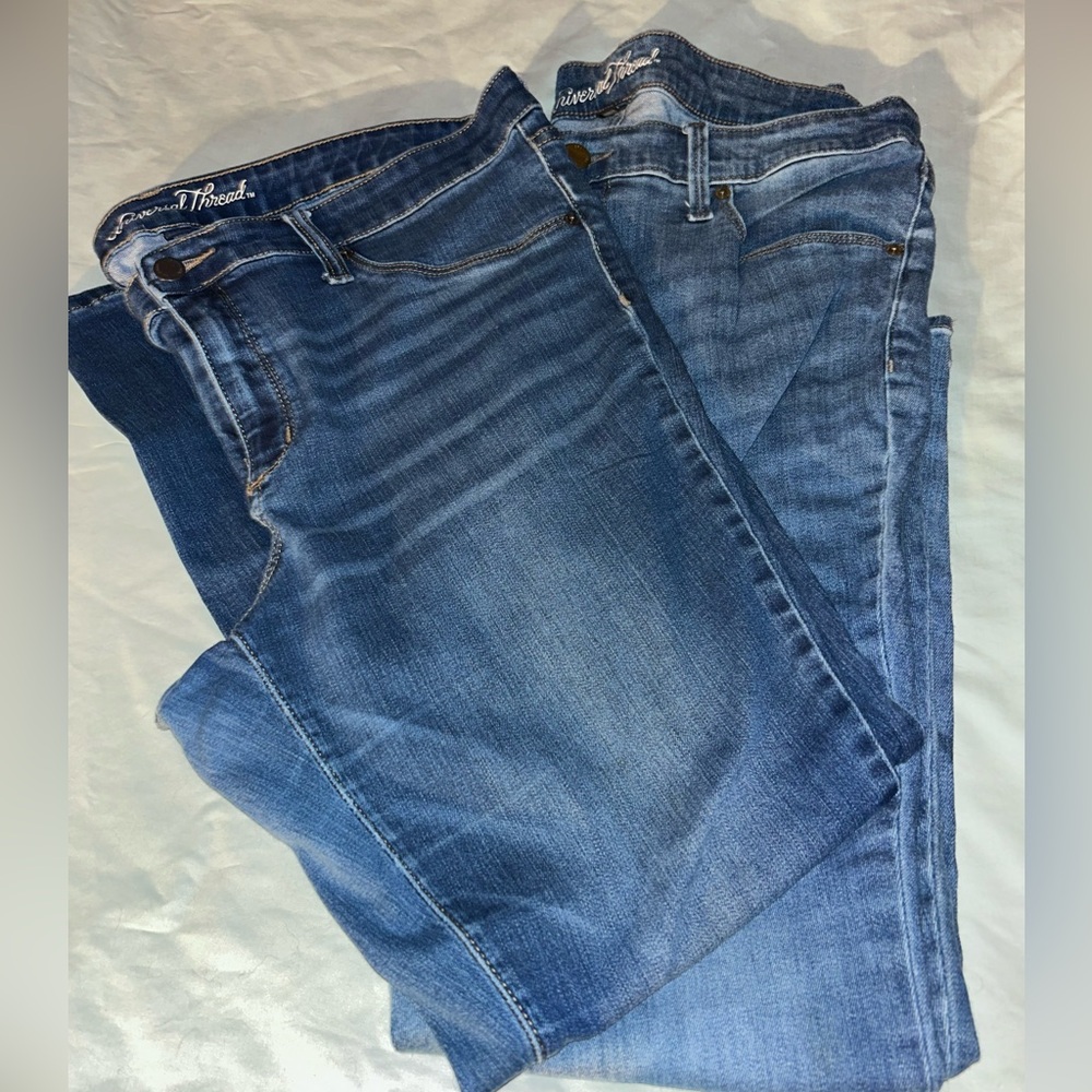 Now 2 pair Old Navy Universal Thread blue jeans size 16W & 16/33R Jeans (JB)
